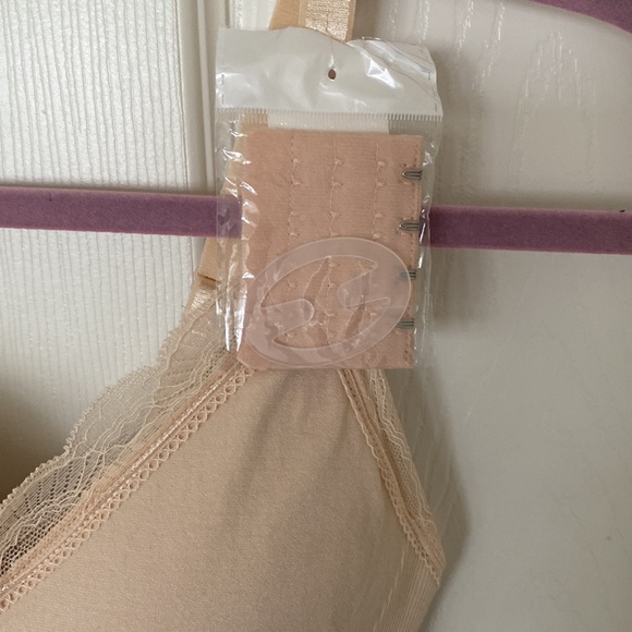 “Desirelove Intimates” nude seamless wire free nursing bra; size small - Picture 5 of 5